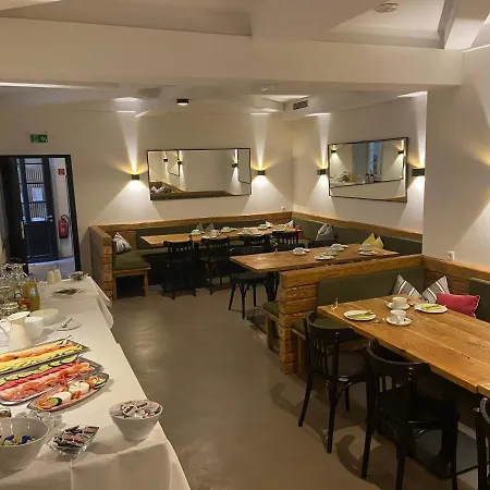 Szálloda Restaurant Goldenes Ross Göllheim