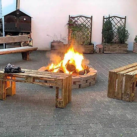 Restaurant Goldenes Ross Otel Gollheim