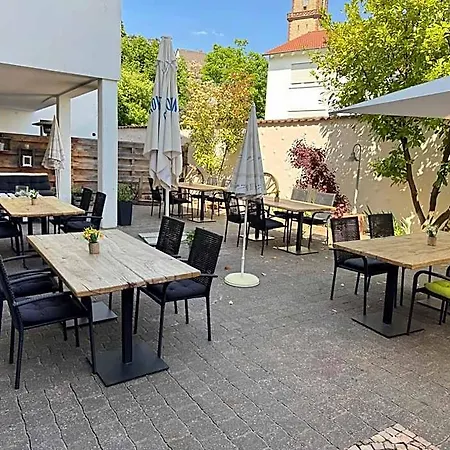 Restaurant Goldenes Ross Otel *