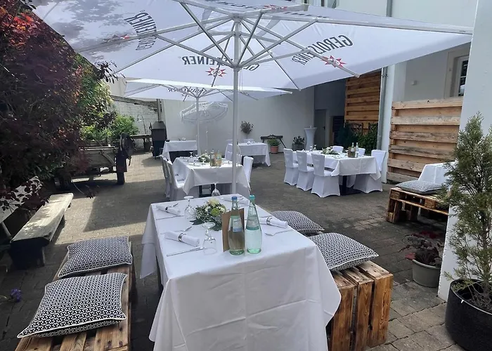 ホテル Restaurant Goldenes Ross Göllheim