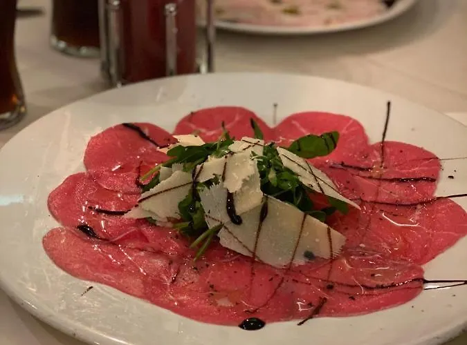 Restaurant Goldenes Ross ホテル Göllheim