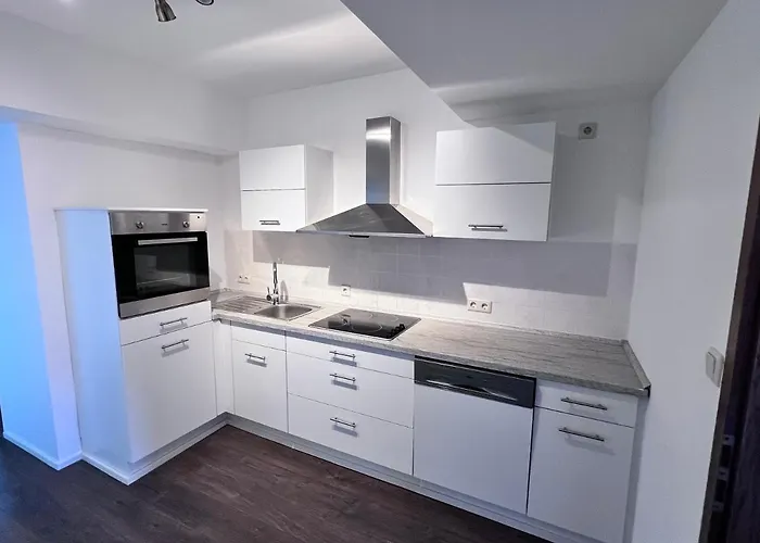 Restaurant Goldenes Ross ホテル Göllheim