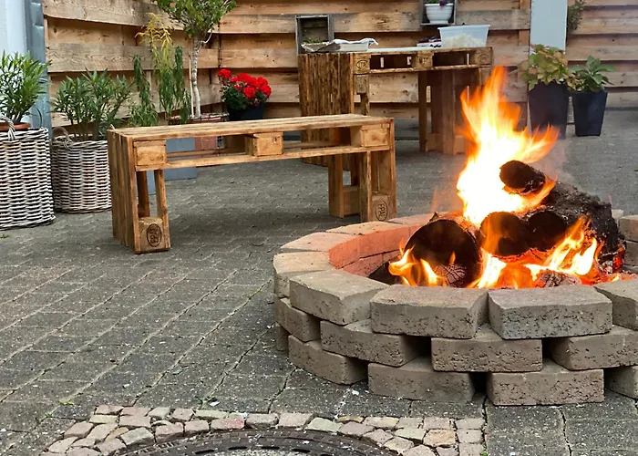 Restaurant Goldenes Ross ホテル Göllheim